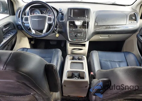 2014 Chrysler Town & Country Touring z USA, uszkodzony, nr VIN 2C4RC1BG5ER158765